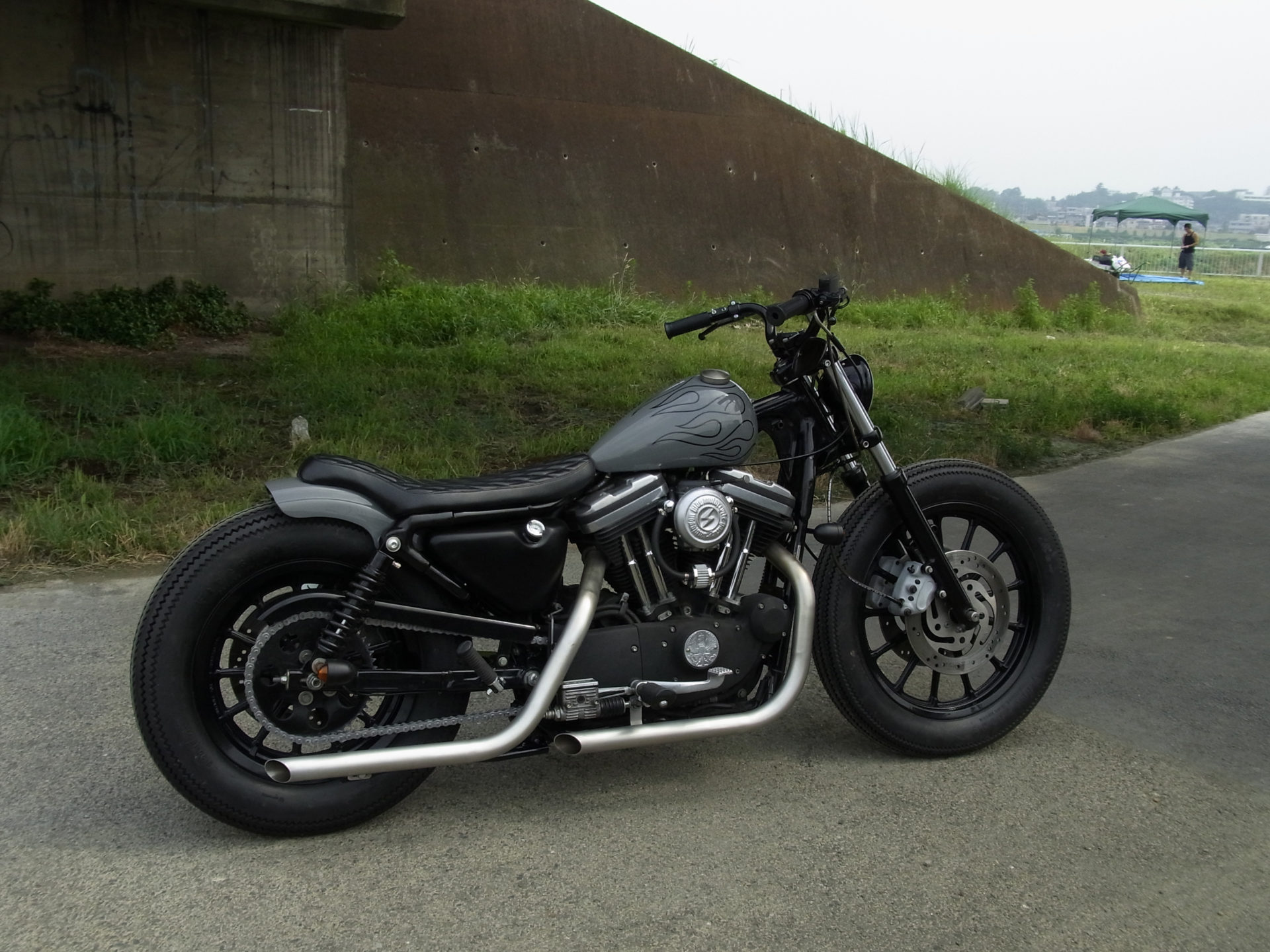 SPORTSTER CUSTOM SP-12