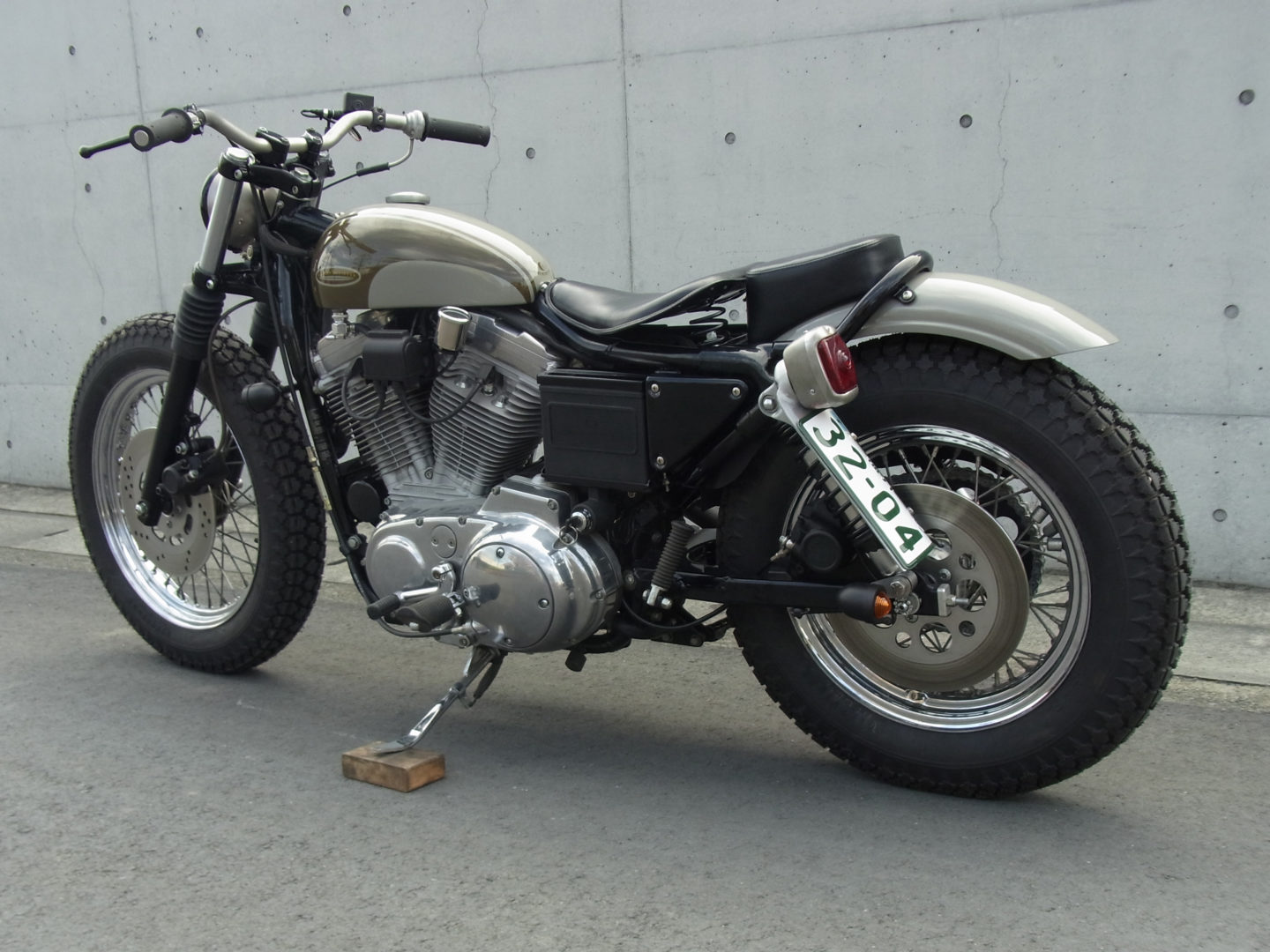 SPORTSTER CUSTOM SP-17