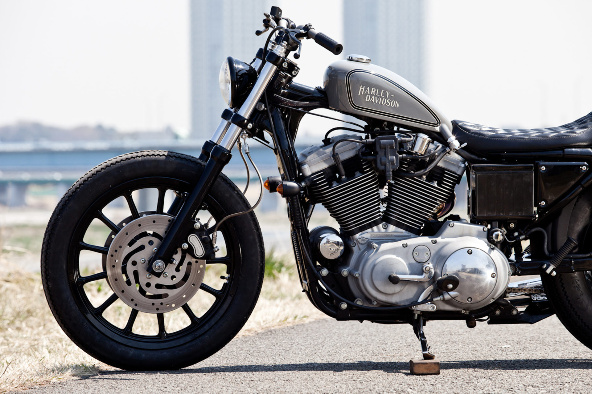 SPORTSTER CUSTOM SP-24