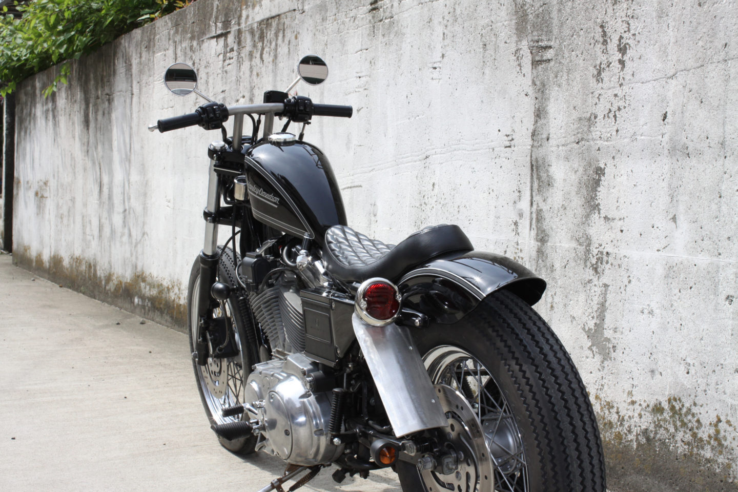 SPORTSTER CUSTOM SP-27