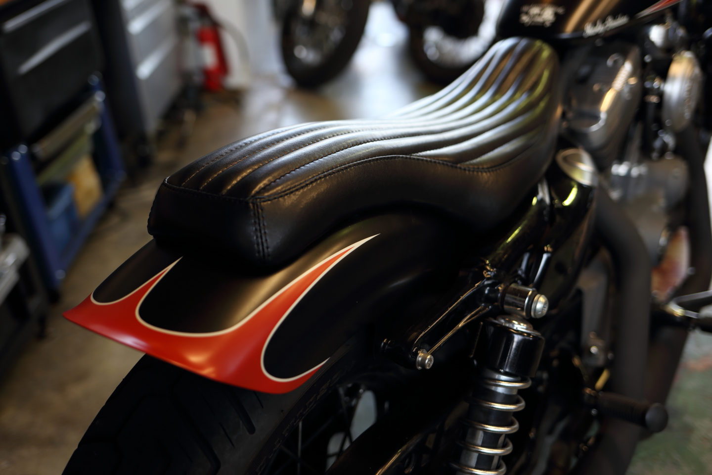 SPORTSTER CUSTOM SP-60