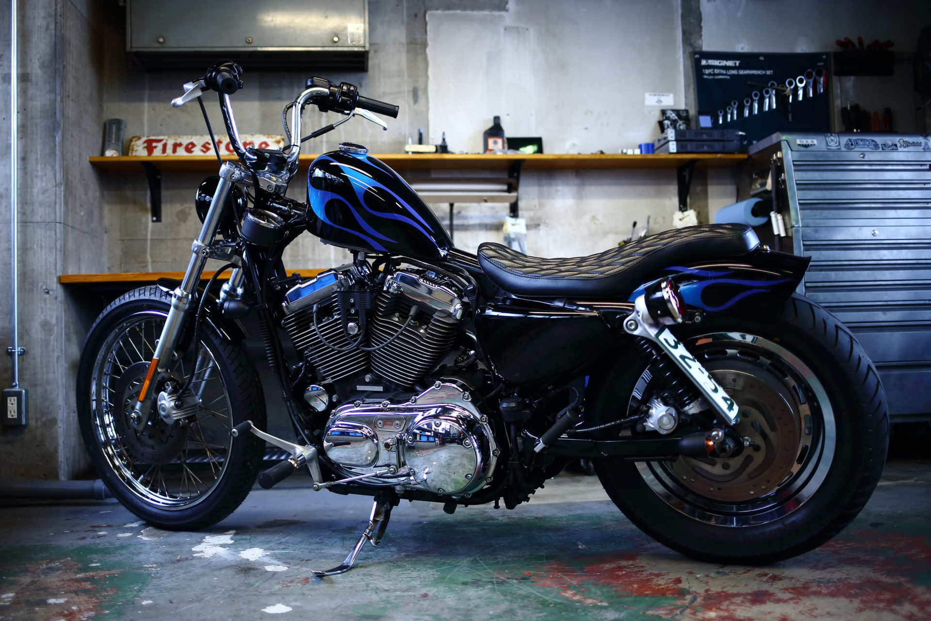 SPORTSTER CUSTOM SP-69