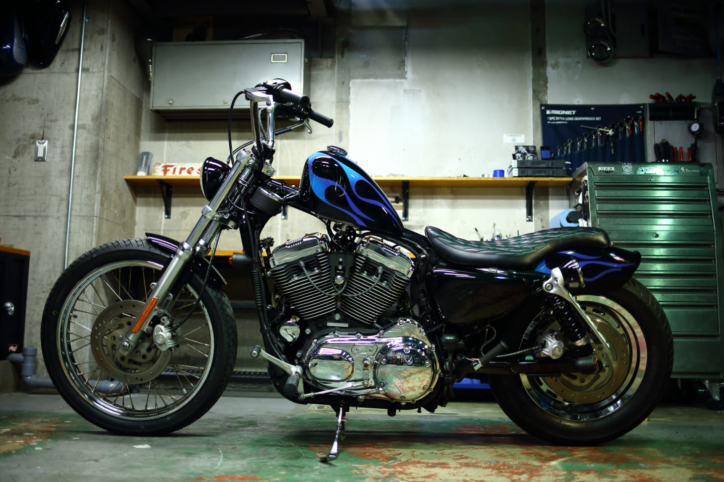 SPORTSTER CUSTOM SP-69