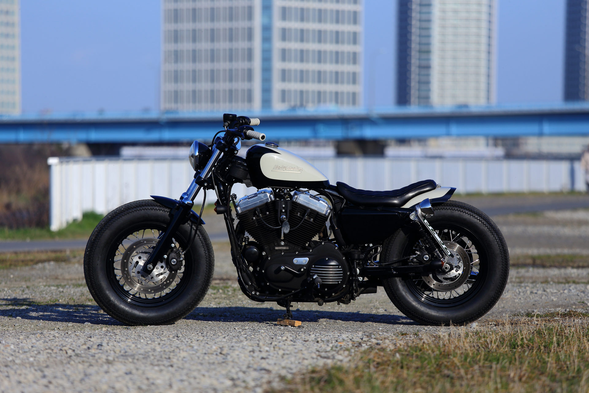 SPORTSTER CUSTOM SP-76