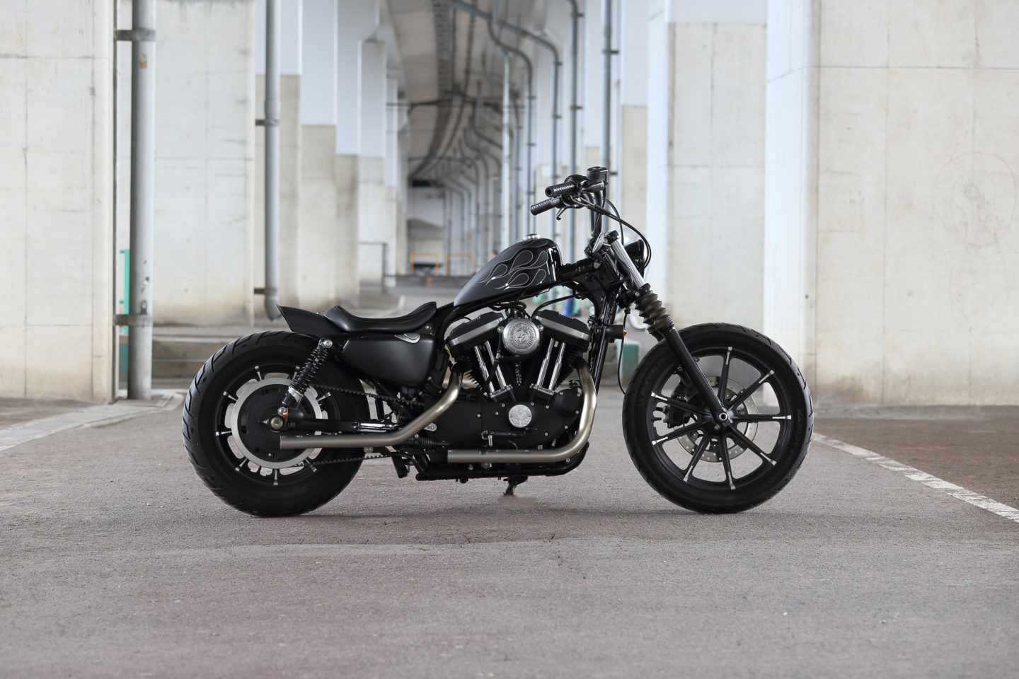 SPORTSTER CUSTOM SP-105