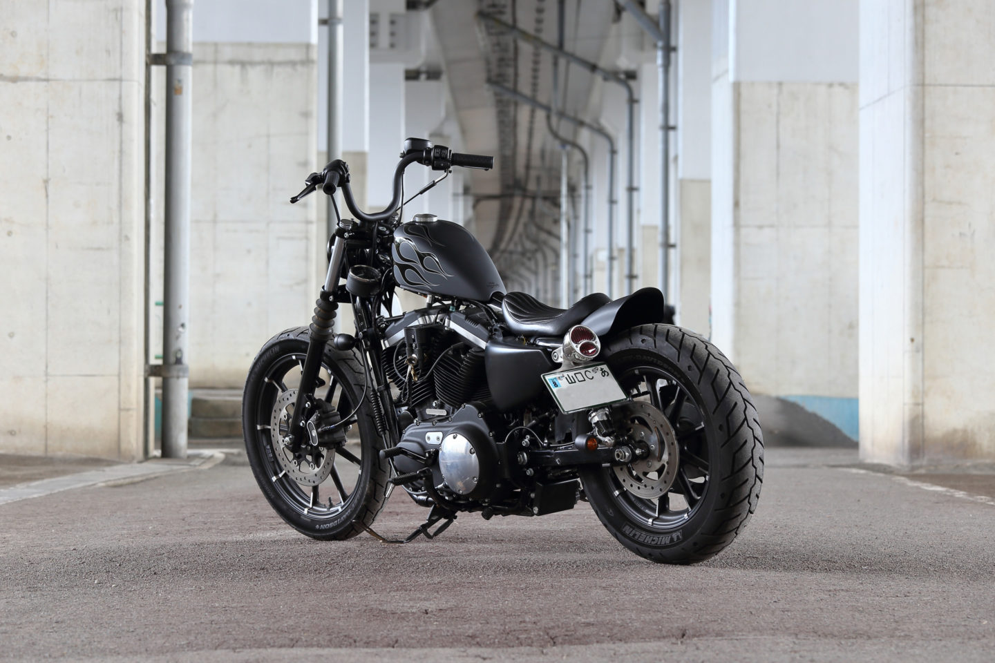 SPORTSTER CUSTOM SP-105