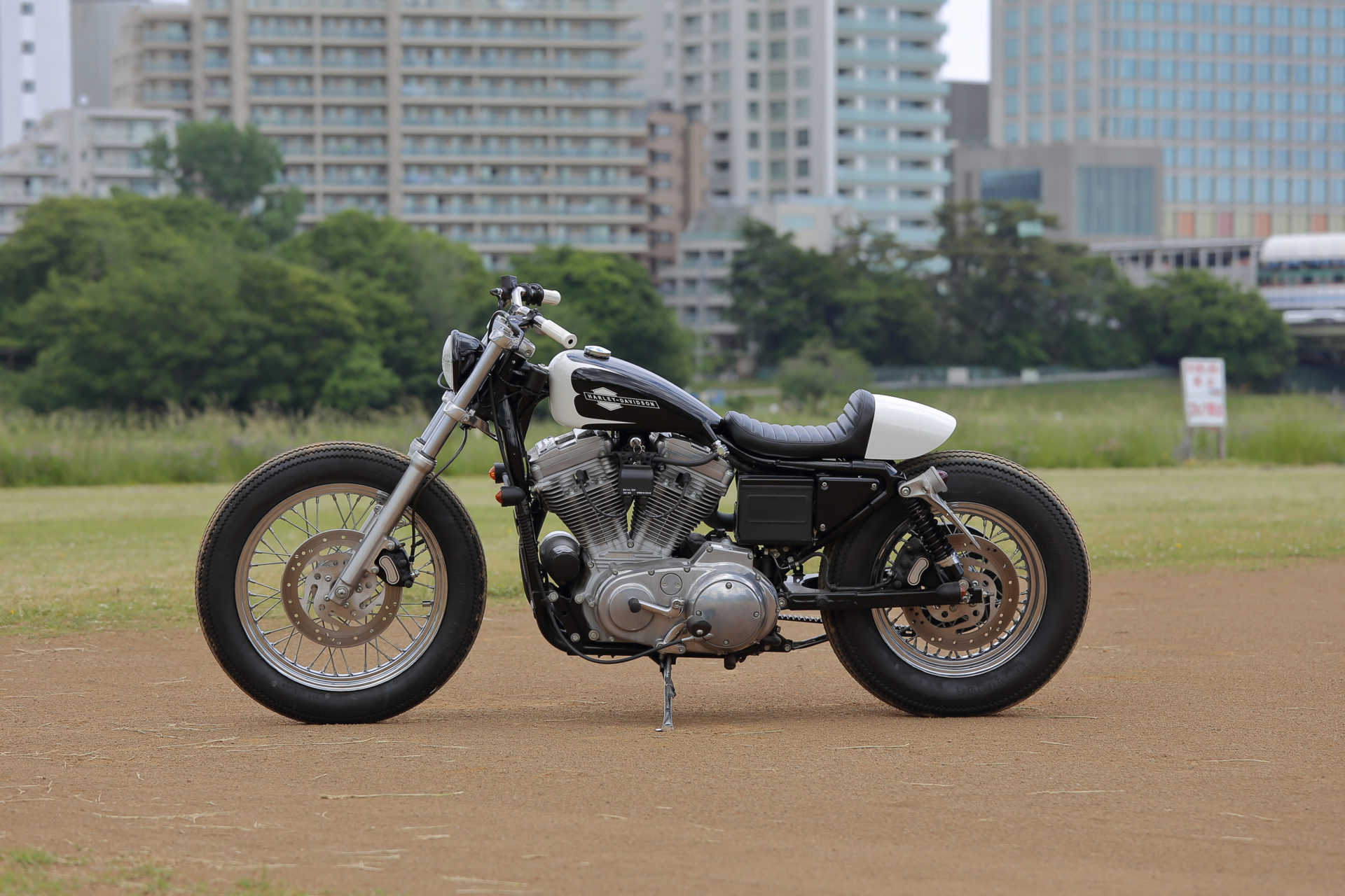 SPORTSTER CUSTOM SP-106